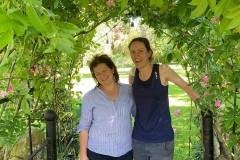 dee-and-beth-